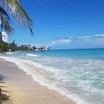 Beach Apt At Ivt 3