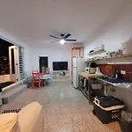 Jb23 Apts 4 Bedroom Apt Near Airport