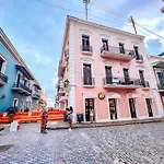 65 Fortaleza 1 - N Colonial Apt W/ Balconies & Views