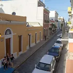 Base Hostel Old San Juan