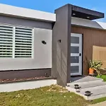 Luxury 4Br For 14-& Jacuzzi 6 Min Beach & Airport