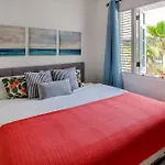Casa Tortuga Ocean Park Villa