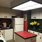Lovely 1 Bedroom By Beach