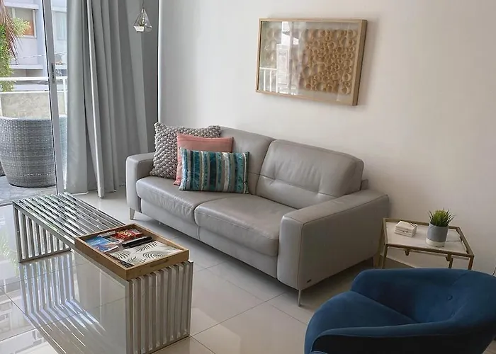 Chic & Modern Oasis In The Heart Of Condado
