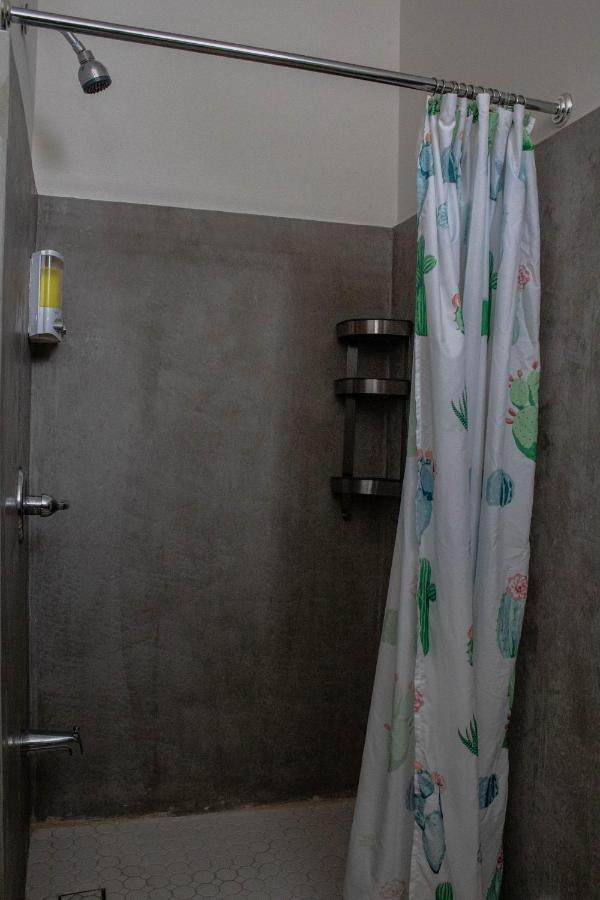 Guest house The Emerald Pr