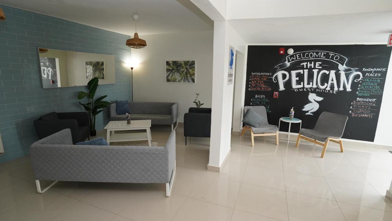Guest house The Pelican Poshtel 3*