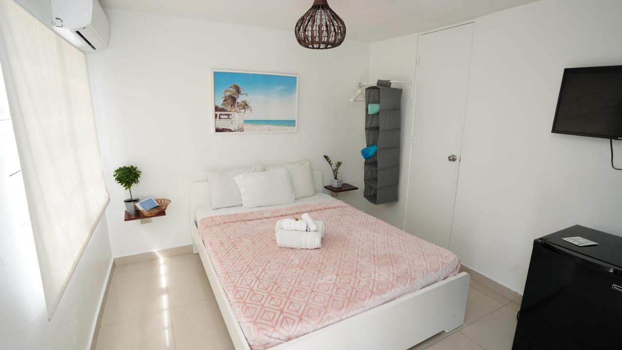 Guest house The Pelican Poshtel