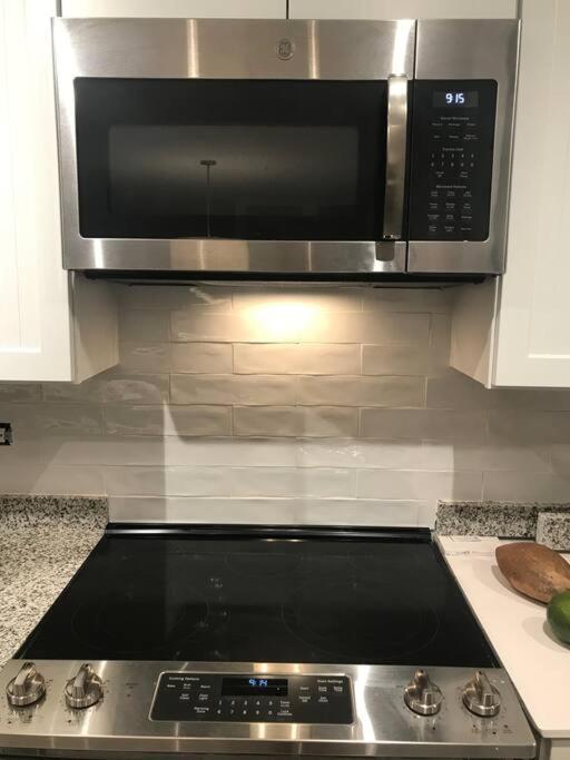 Lux 3br-2bth+sofabed+city & Ocean View Apartment San Juan
