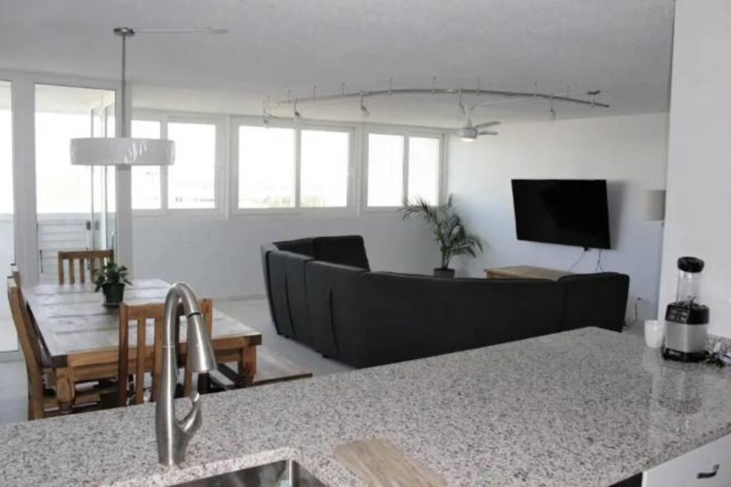 Lux 3br-2bth+sofabed+city & Ocean View * San Juan