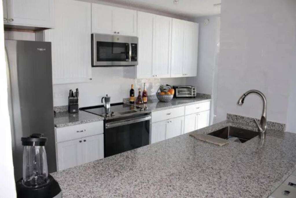 Lux 3br-2bth+sofabed+city & Ocean View San Juan