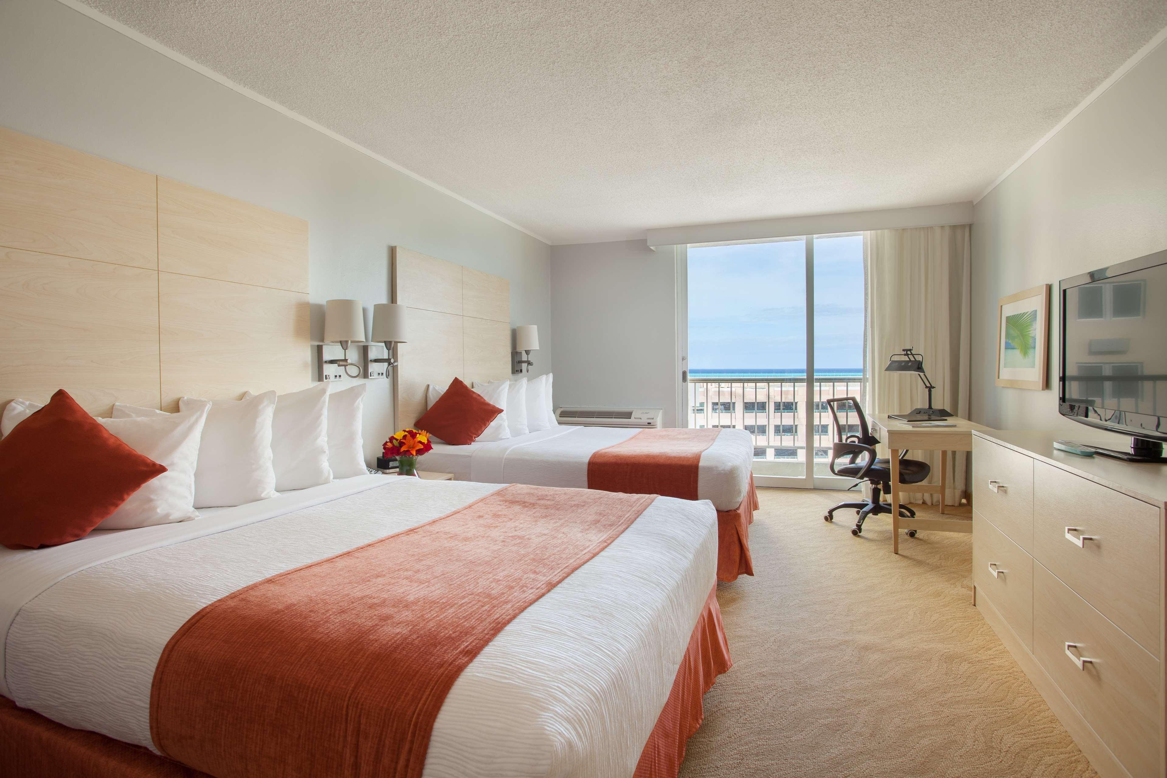 Condado Palm San Juan, Tapestry Collection By Hilton