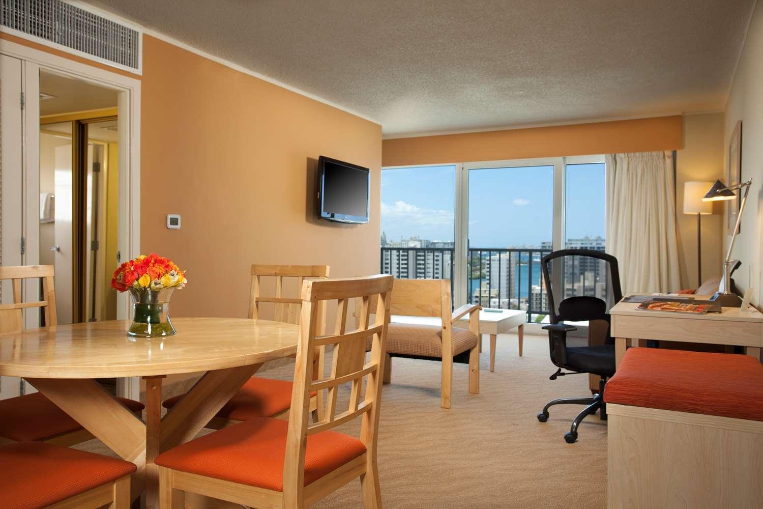 Condado Palm San Juan, Tapestry Collection By Hilton