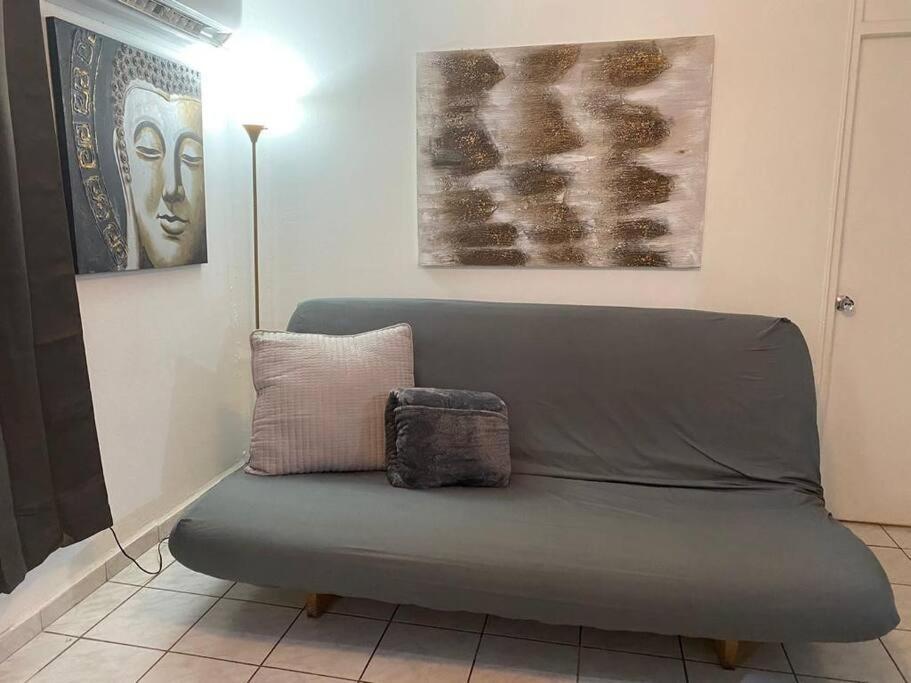 Apt At Ivt 3 Apartment