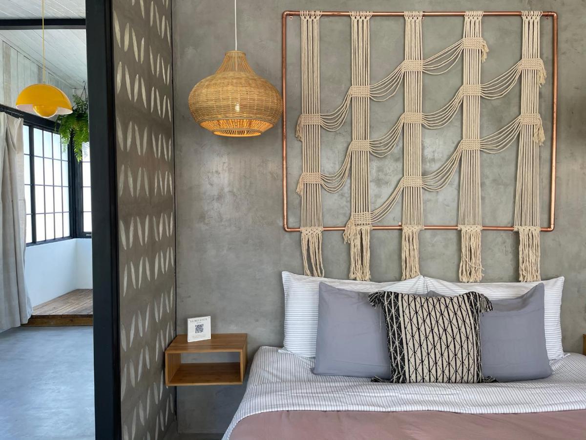 La Botanica Hotel *