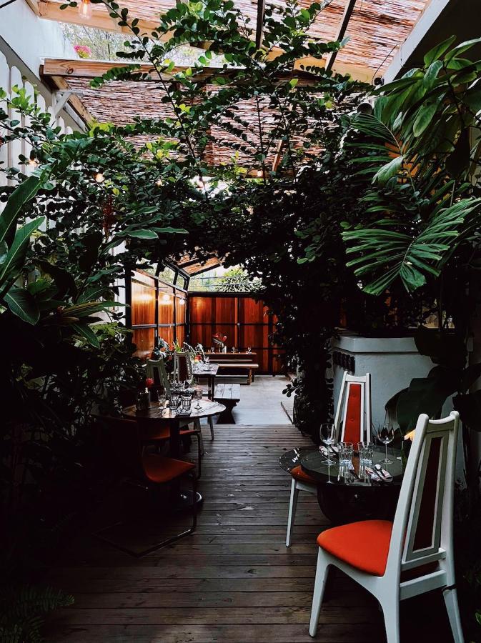 La Botanica Hotel