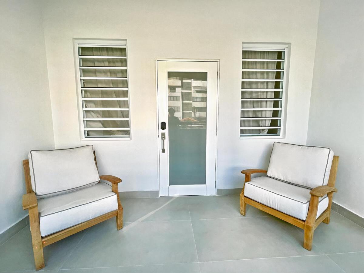 Breathtaking 3-br Beachside San Juan