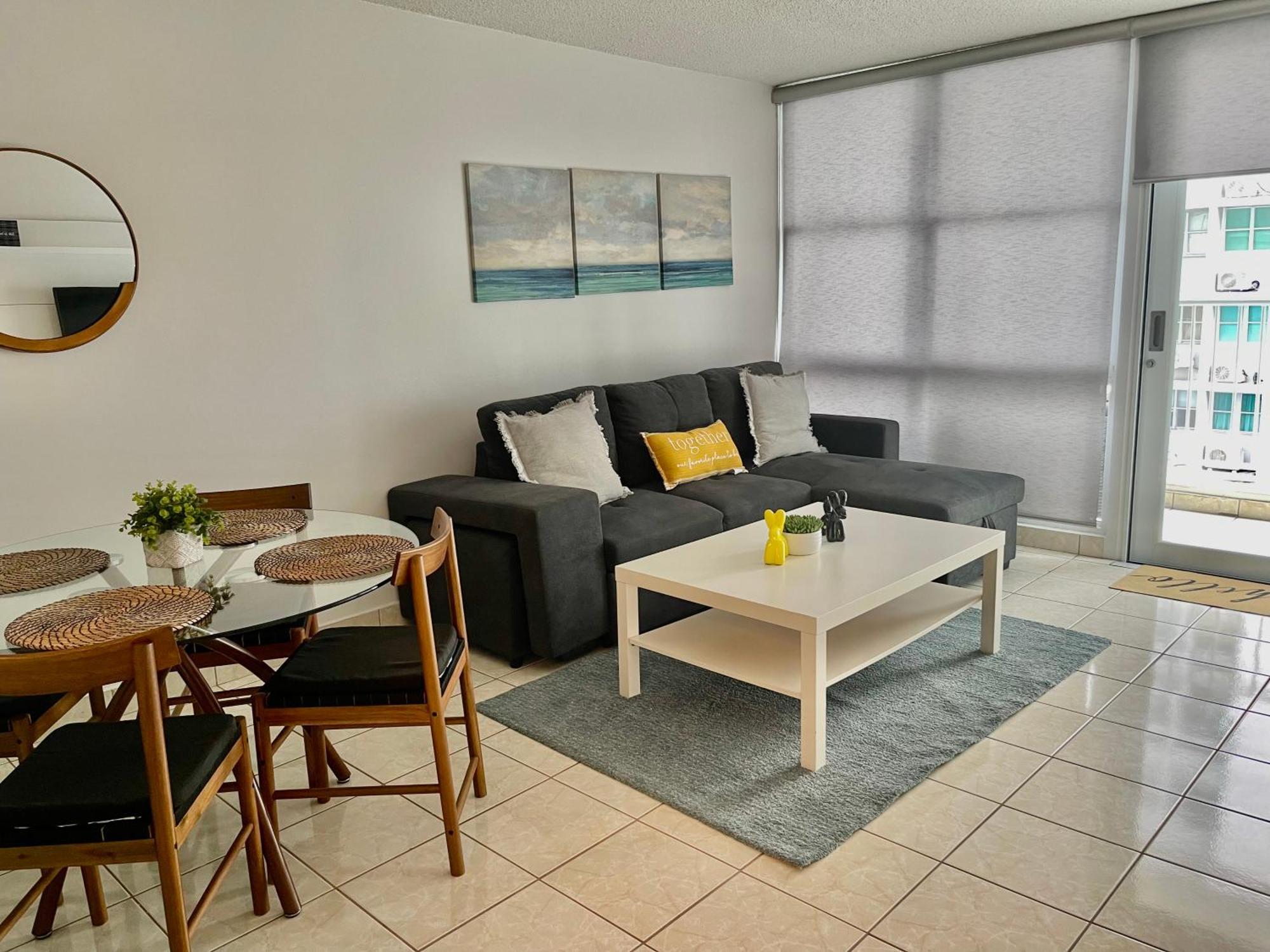 Isla Modern Apartment