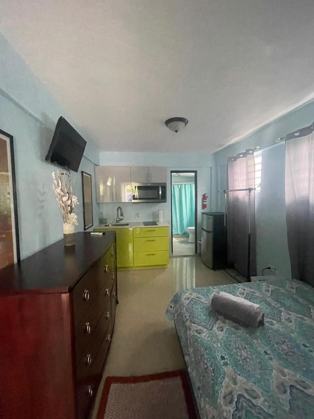 With Private Entrance And Bath Near Beach, Unit 4 San Juan