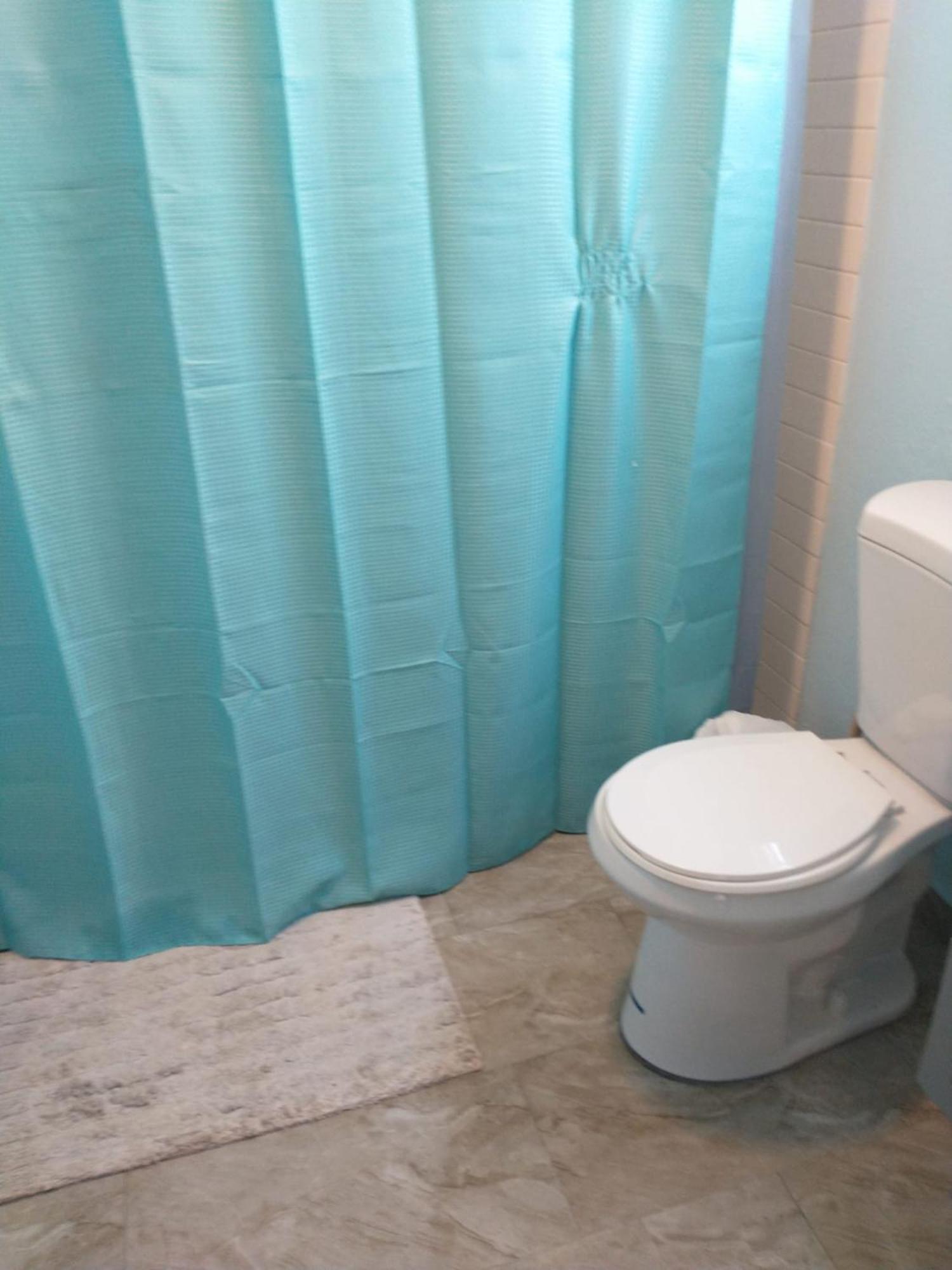 Apartment With Private Entrance And Bath Near Beach, Unit 4