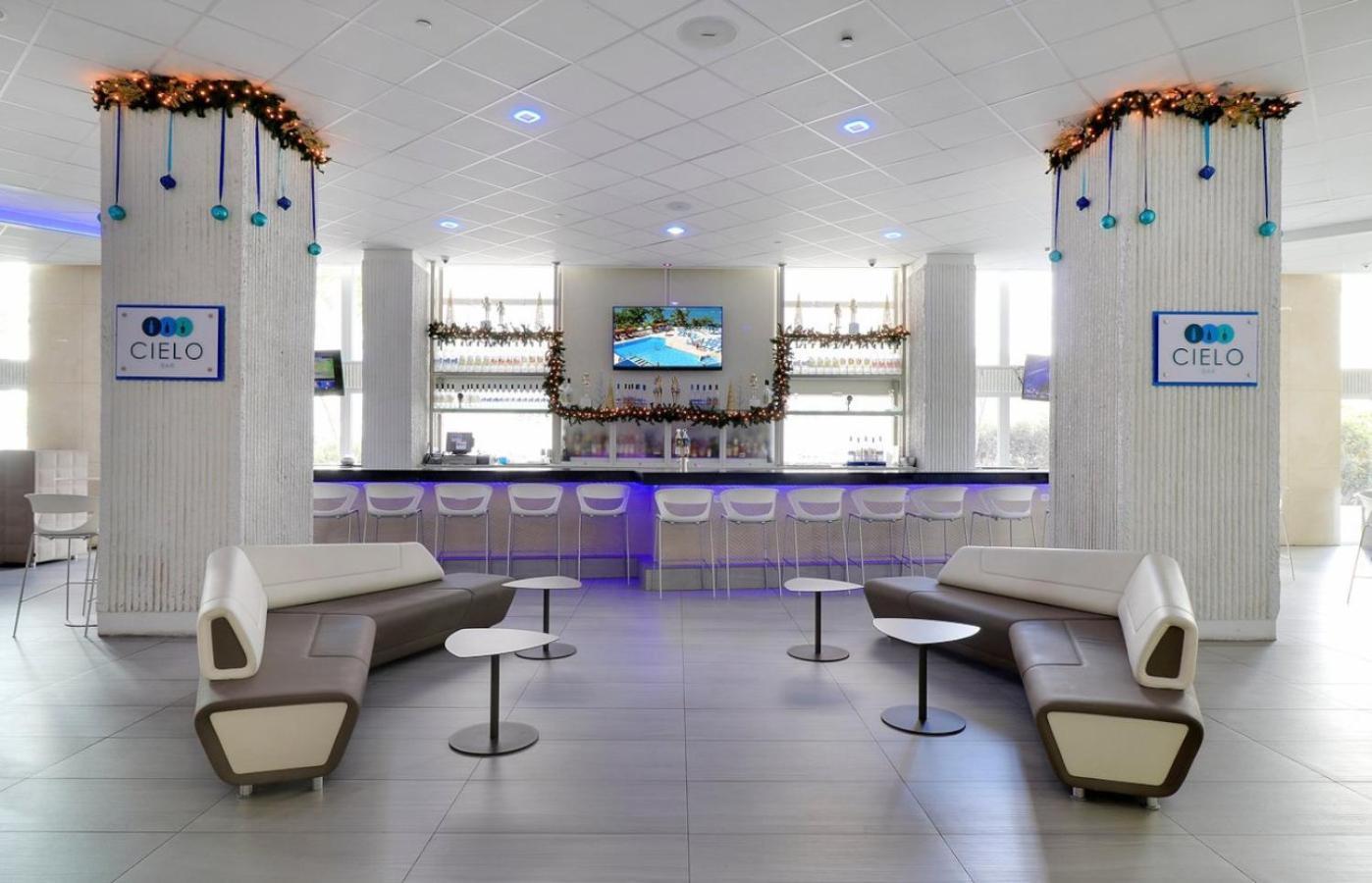 2br At Isla Aparthotel