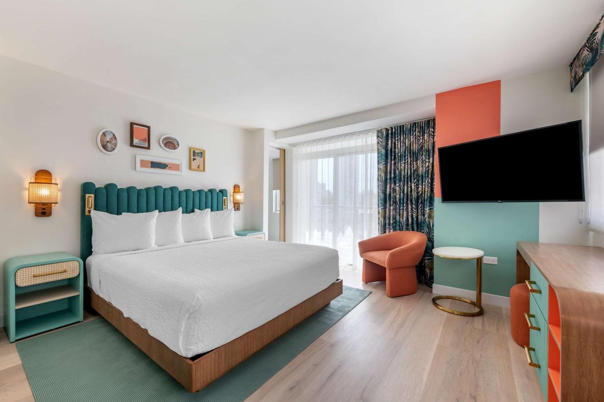 Condado Palm San Juan, Tapestry Collection By Hilton