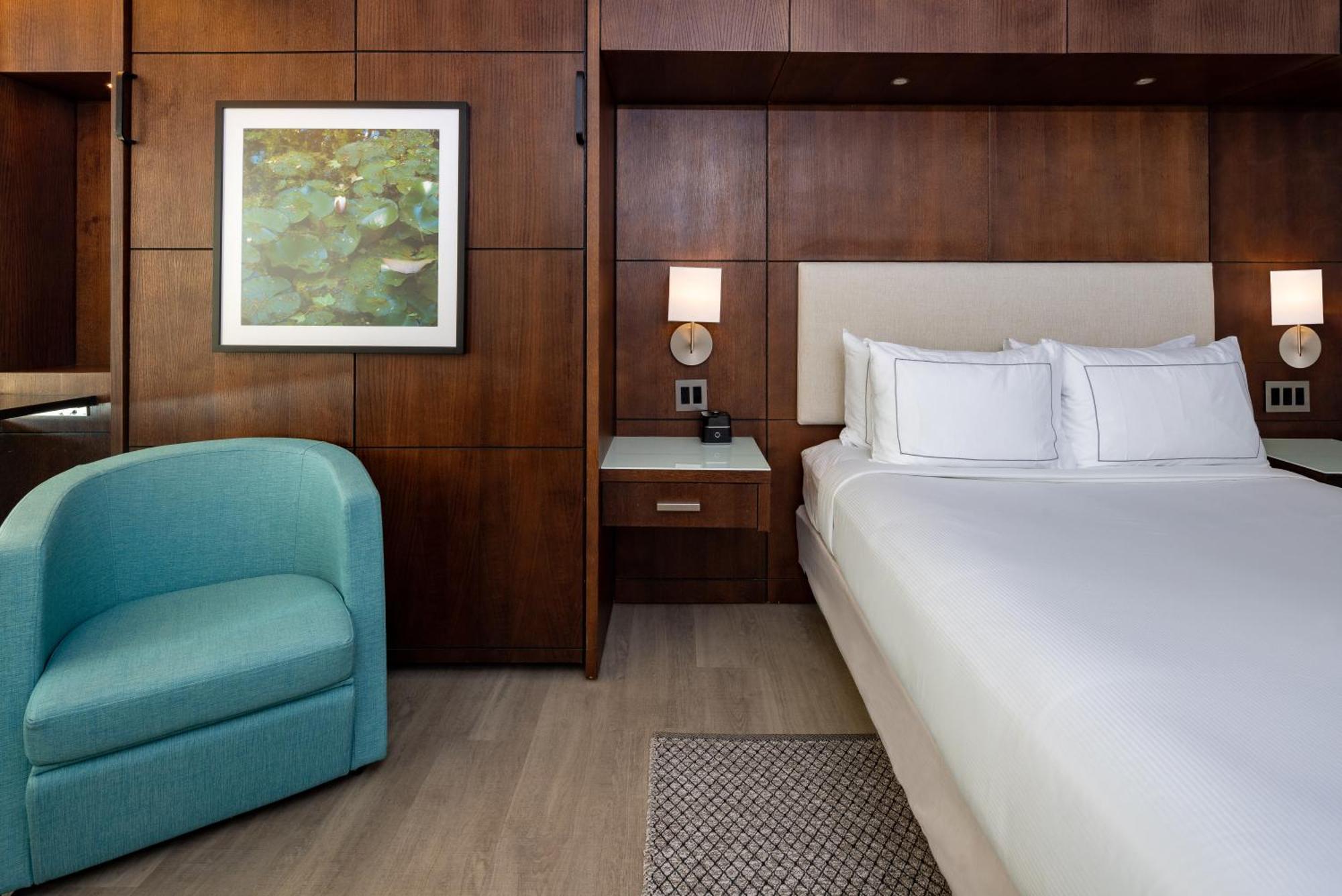 Doubletree By Hilton 4*