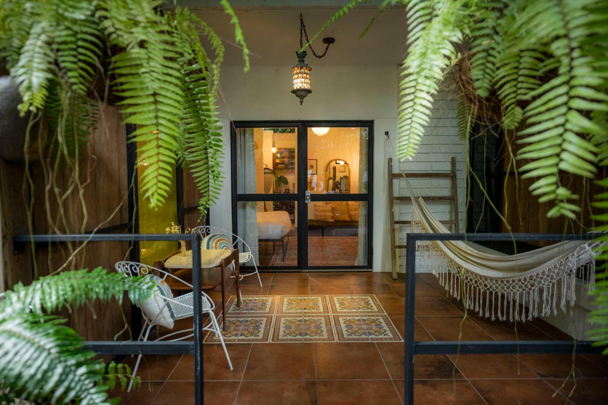 La Botanica