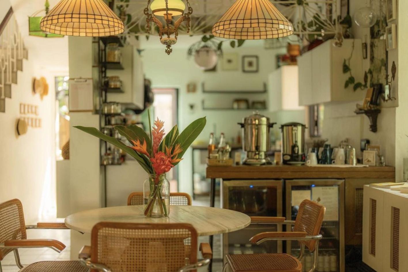 La Botanica Hotel *