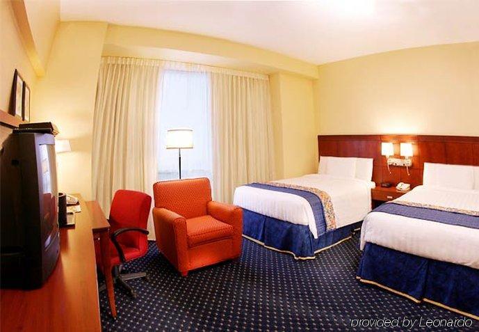 Courtyard By Marriott Miramar Hotel San Juan