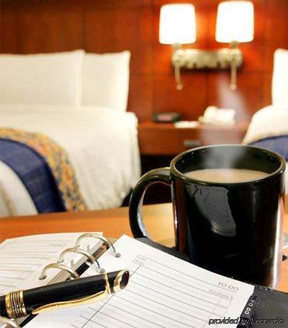 Courtyard By Marriott Miramar Hotel