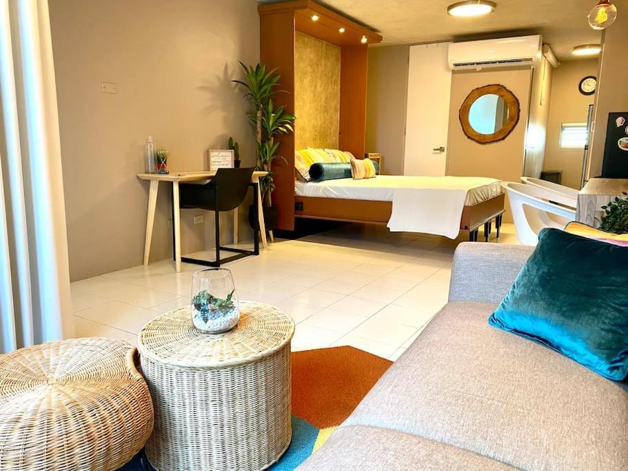 Condado Del Mar Front Jewel A3 *