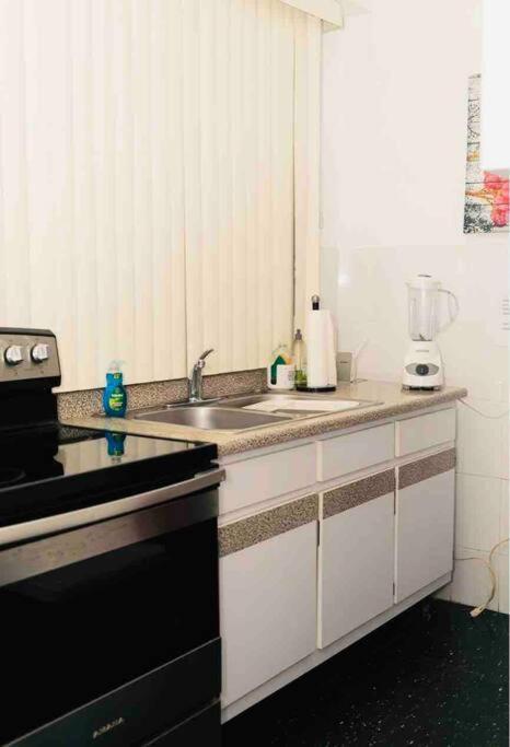 Big Place 2 Bedroom 3 Beds, Wf, Tv, Balcony & Parking San Juan