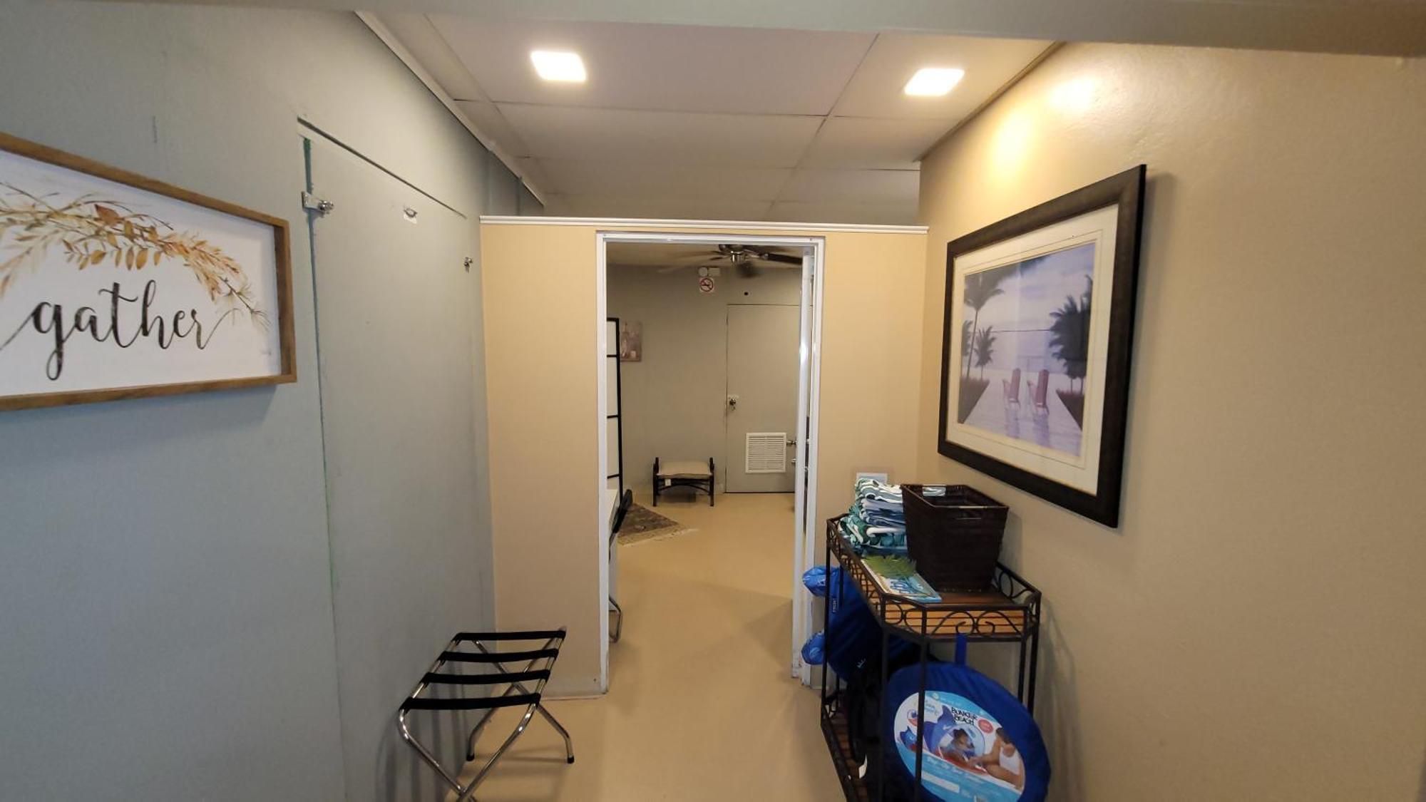 Bunker @ Isla / Front Apartment San Juan