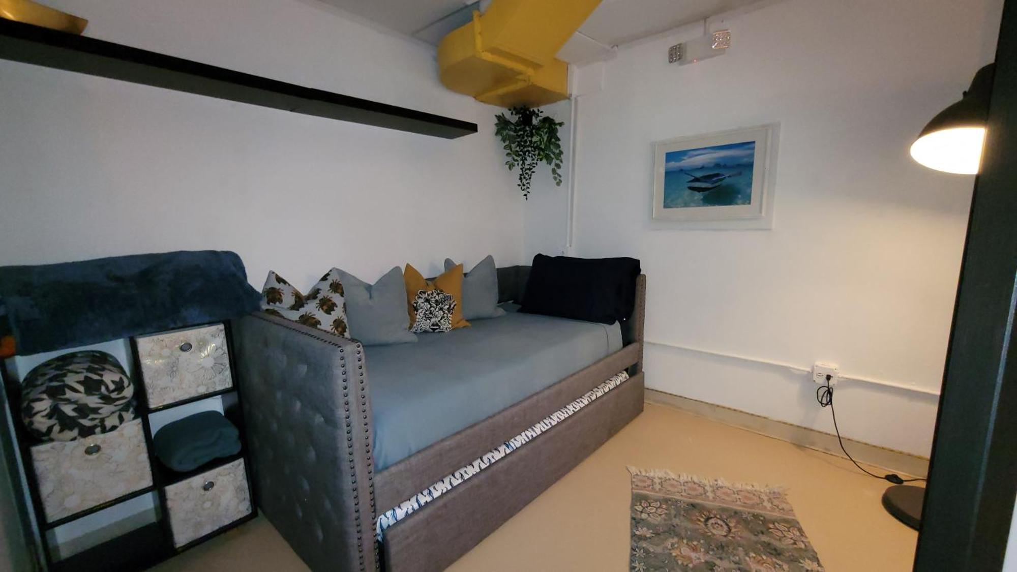 Bunker @ Isla / Front Apartment San Juan