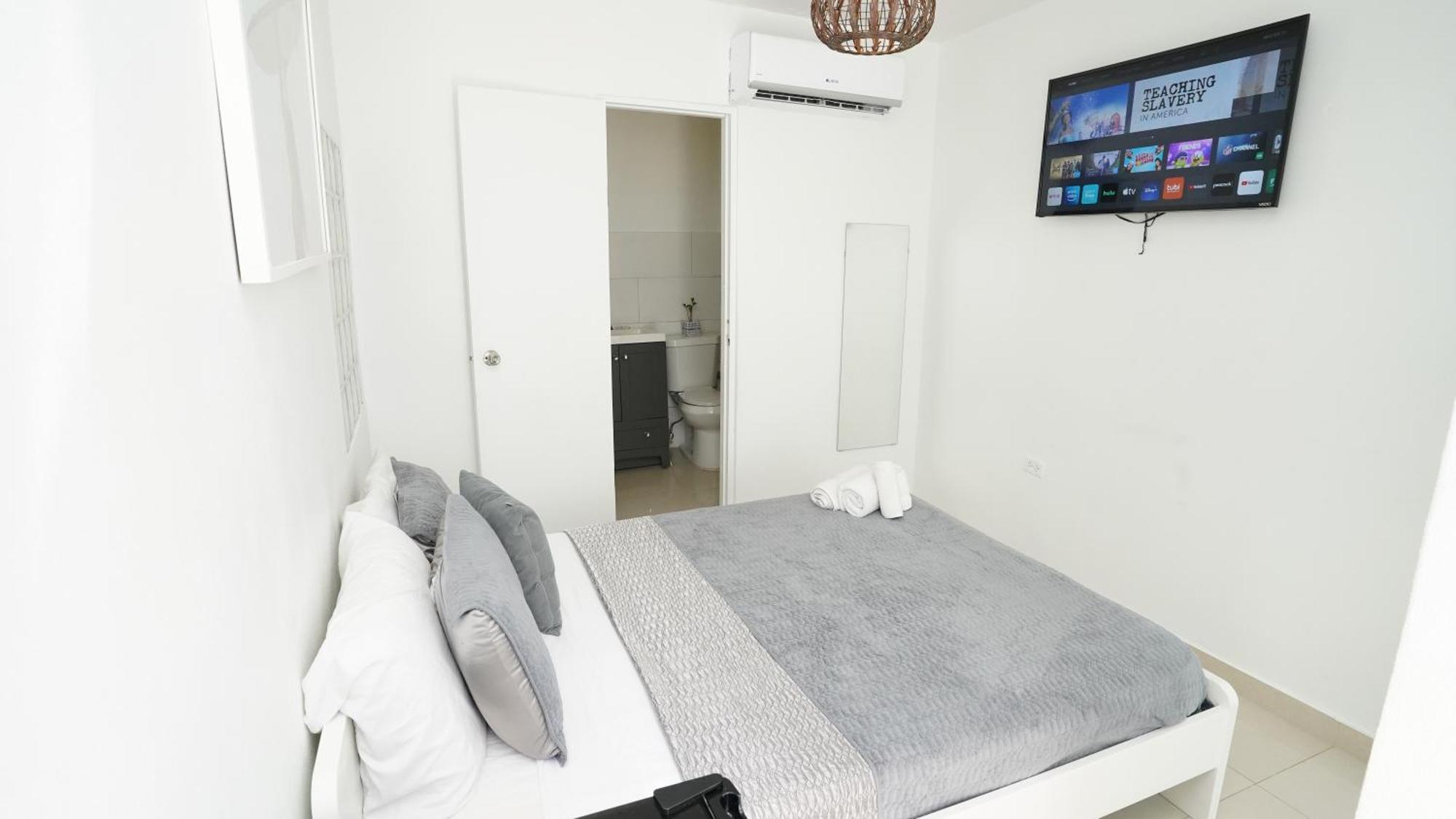 The Pelican Poshtel San Juan