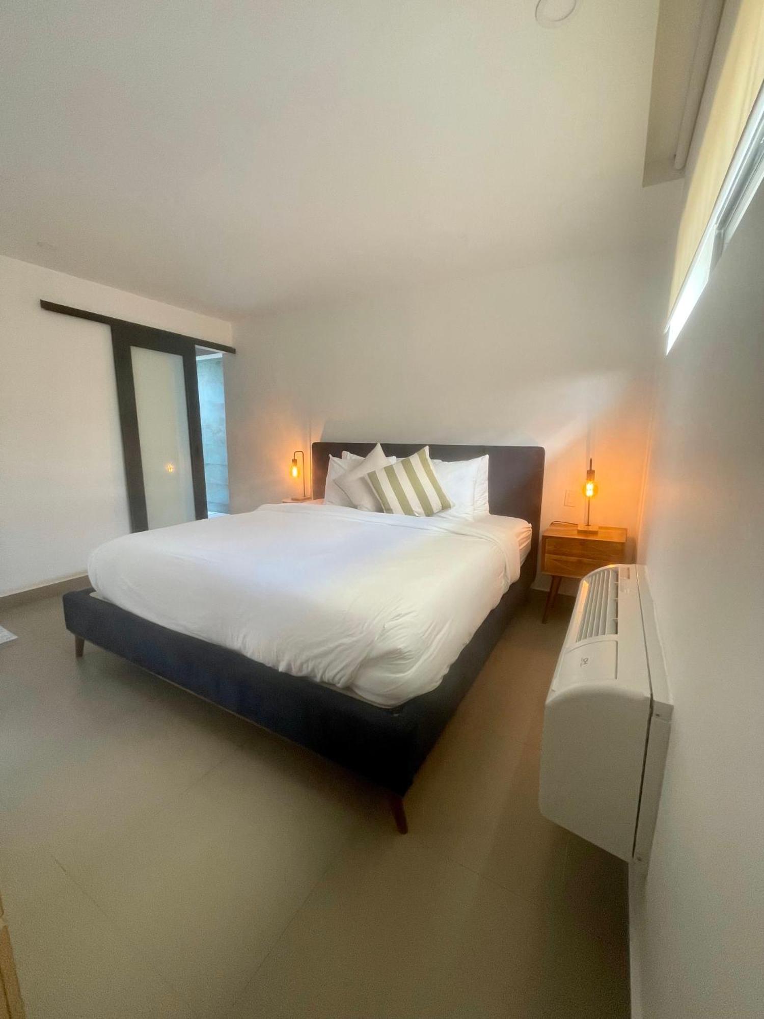 La Calma Poshtel Hotel *