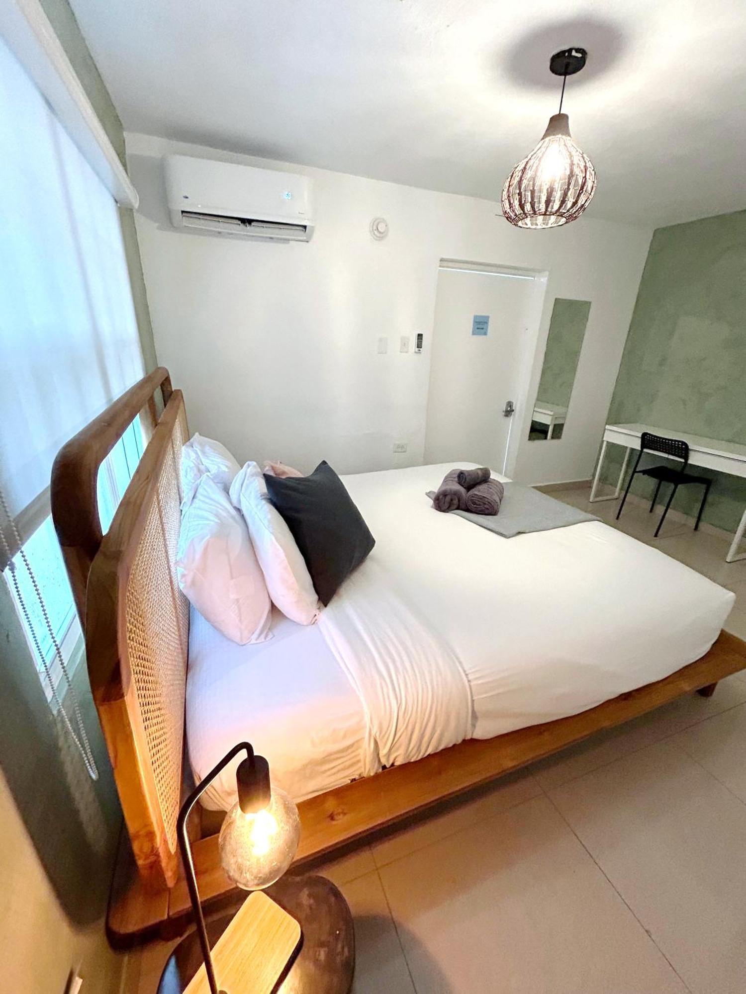 Guest house The Pelican Poshtel