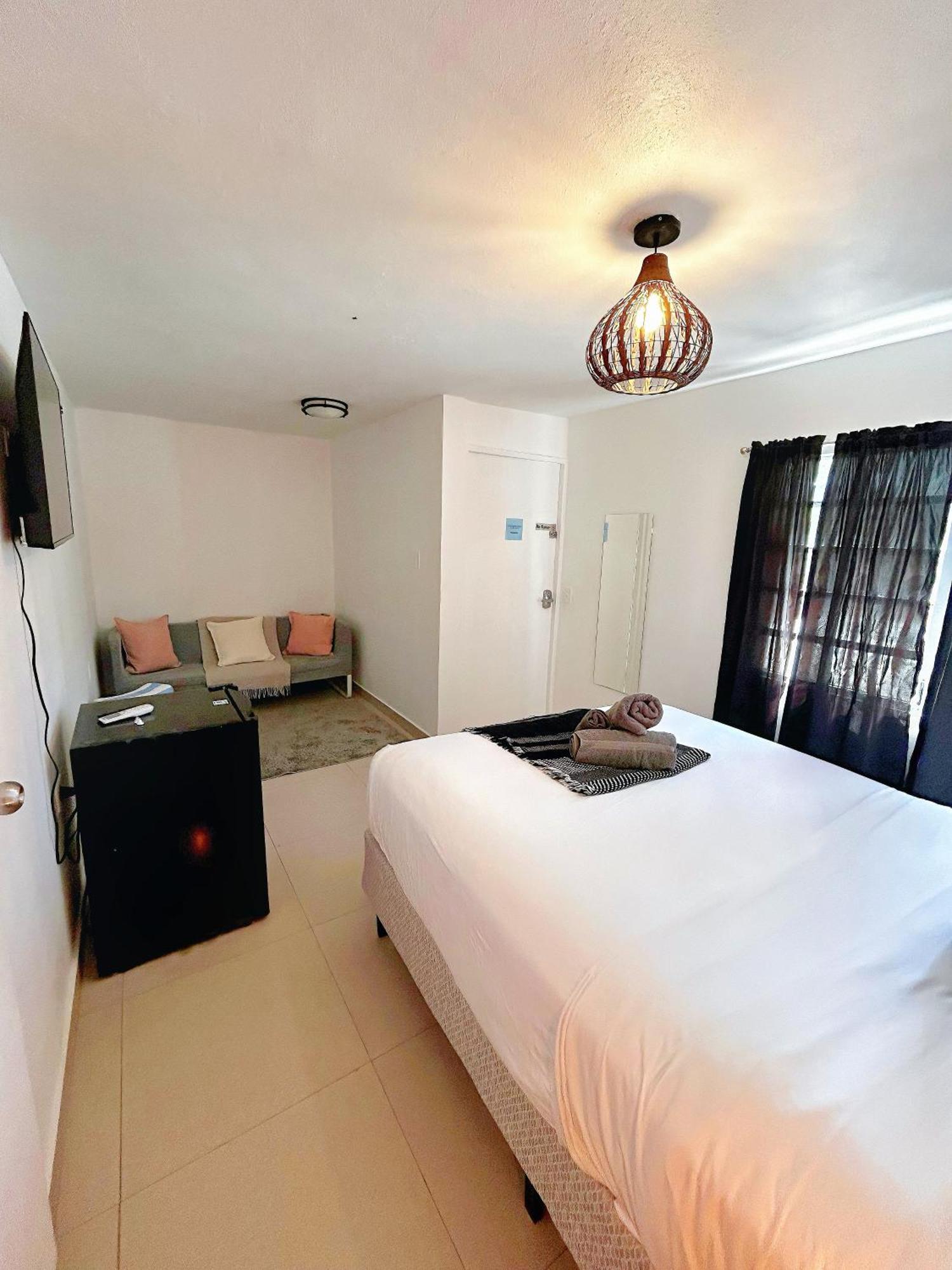 The Pelican Poshtel San Juan