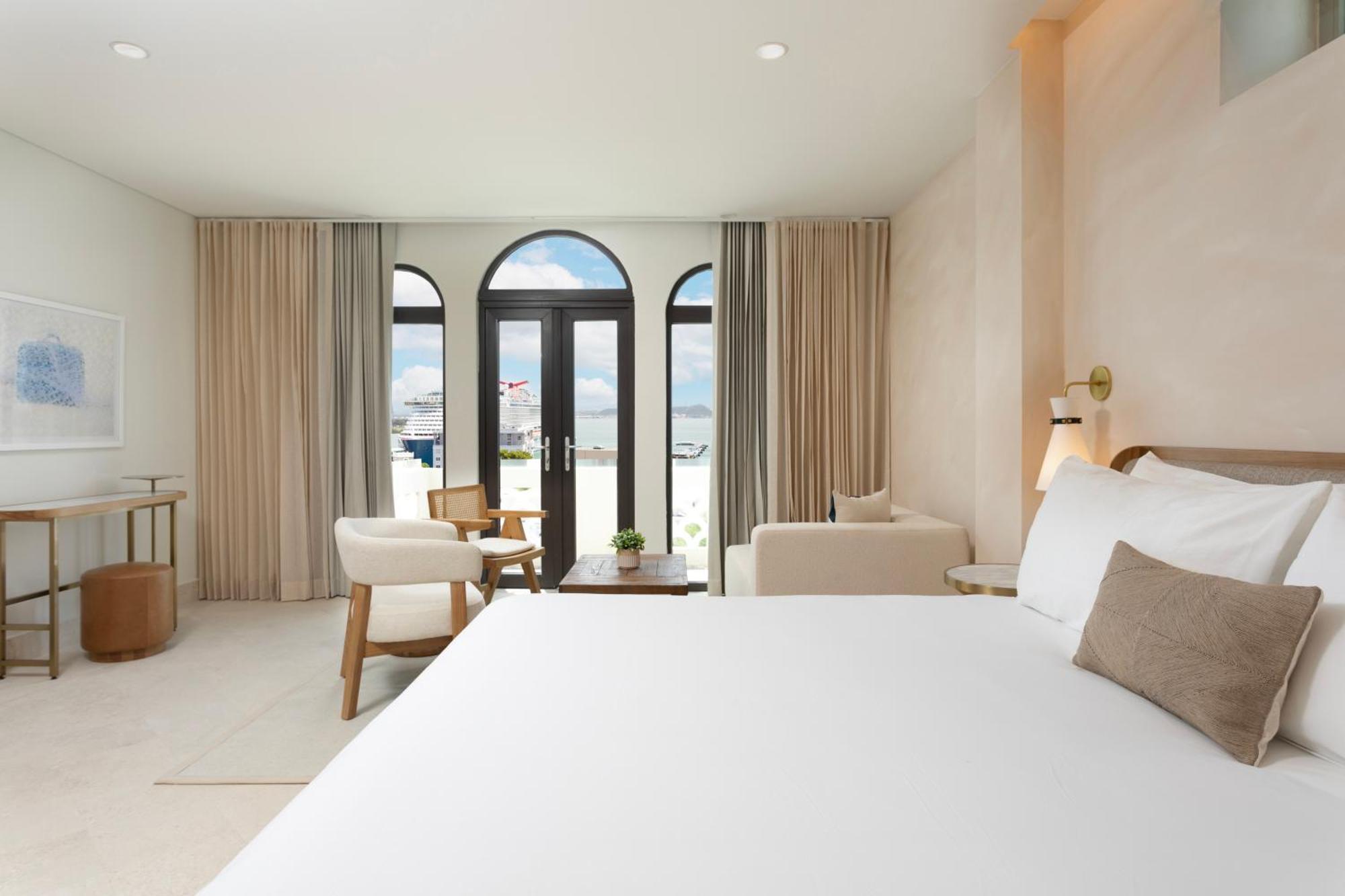 Alma Hotel