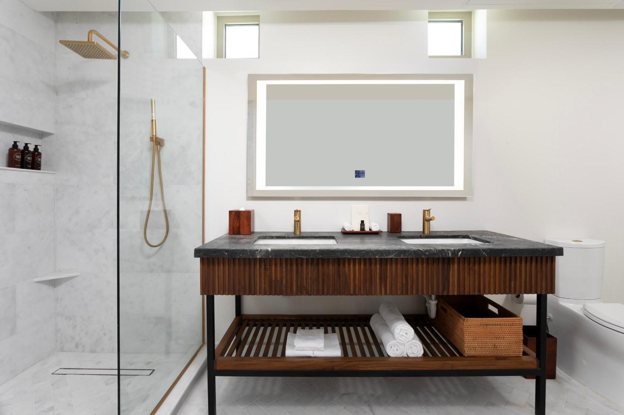 Alma Hotel 4*