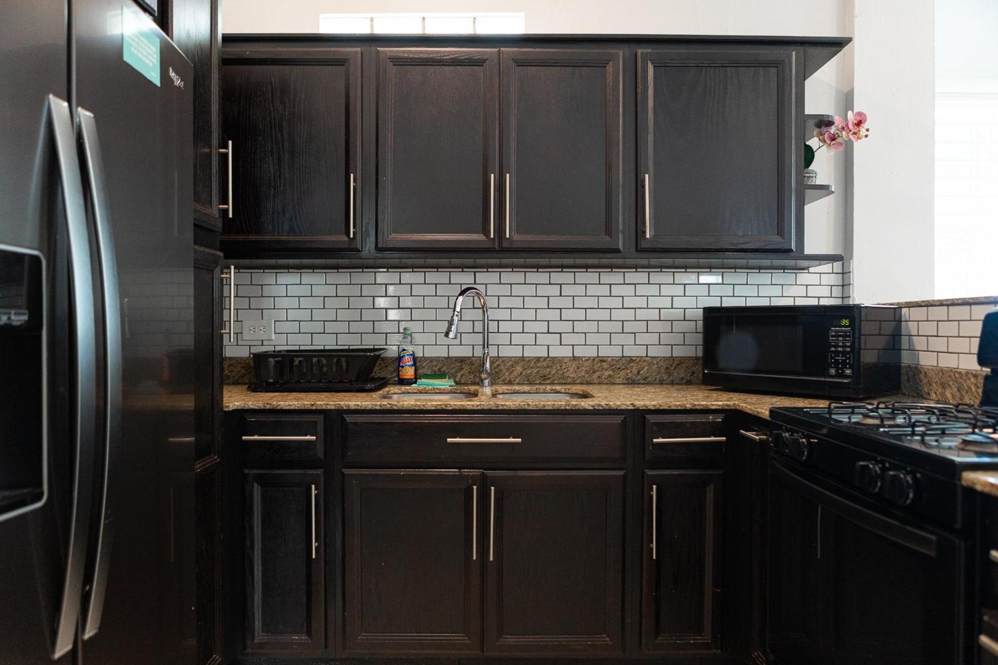 Apartment 101- Renovated Gem Near The With Free Parking San Juan