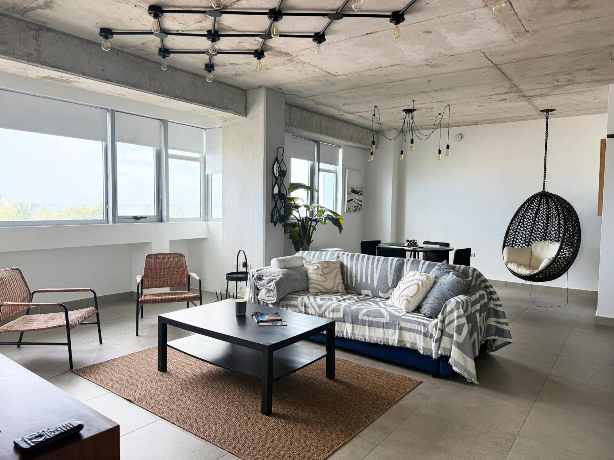 Cozy Modern Loft With Ocean View Near Old *