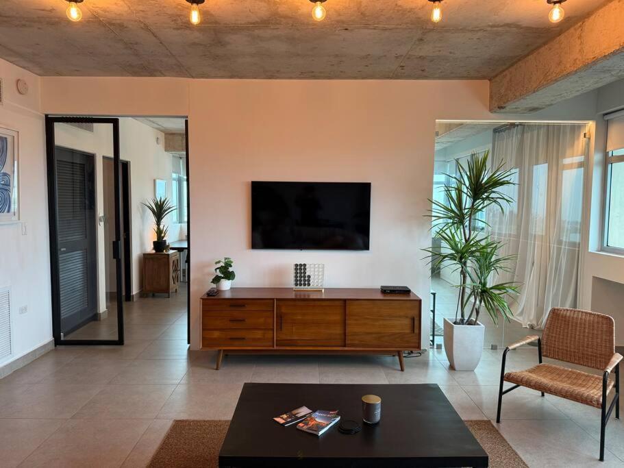 Cozy Modern Loft With Ocean View Near Old *