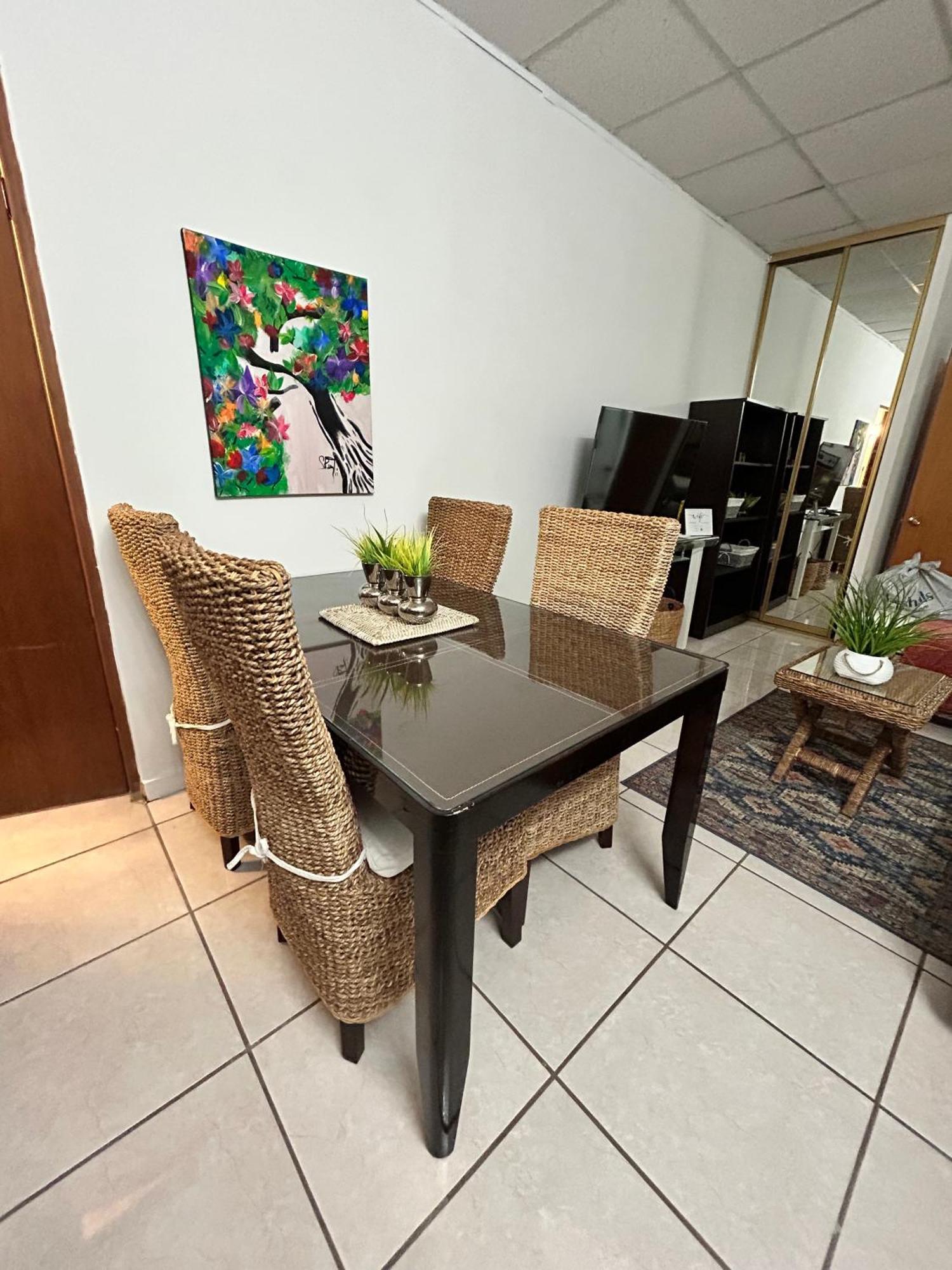La Isla Luxe Bed & Breakfast