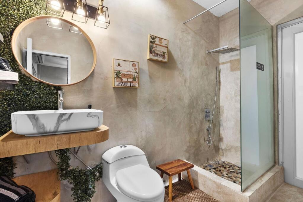 Luxury 4br For 14-& Jacuzzi 6 Min & Airport Villa San Juan