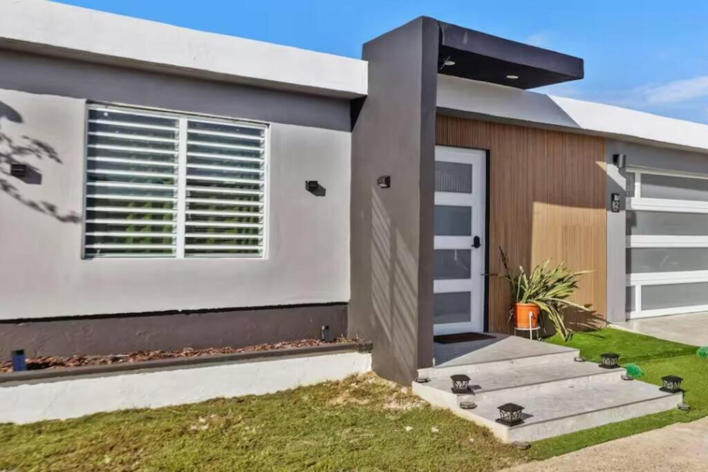 Luxury 4br For 14-& Jacuzzi 6 Min & Airport *