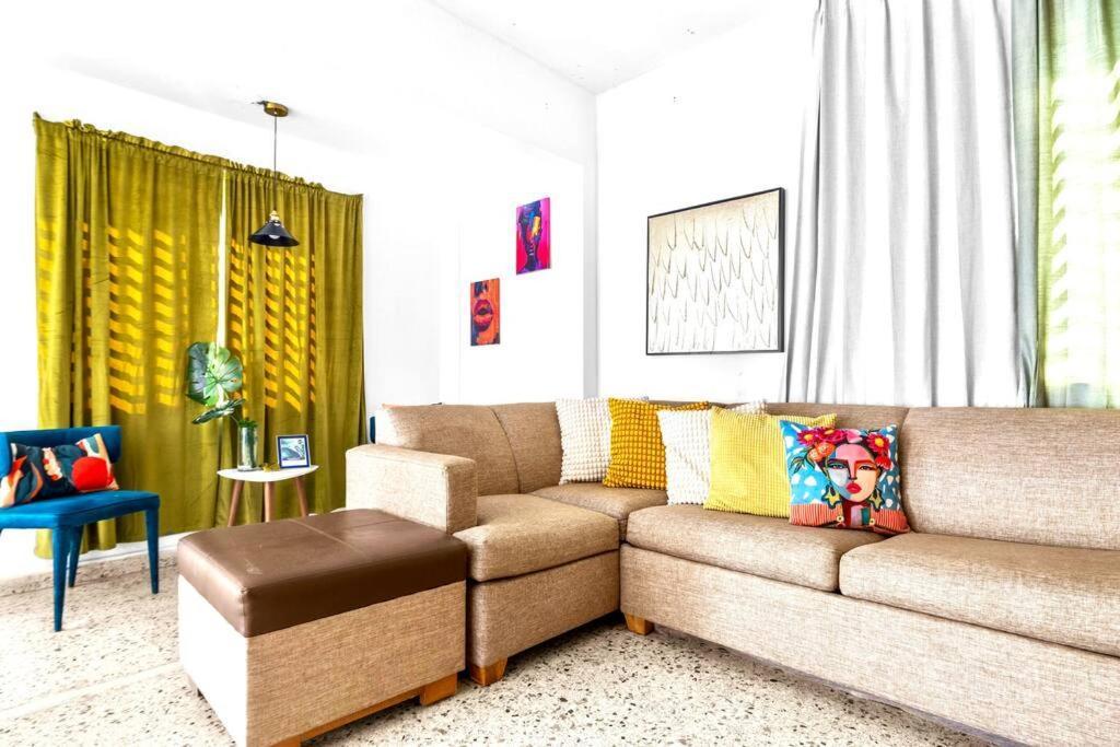 Luxury 4br For 14-& Jacuzzi 6 Min & Airport