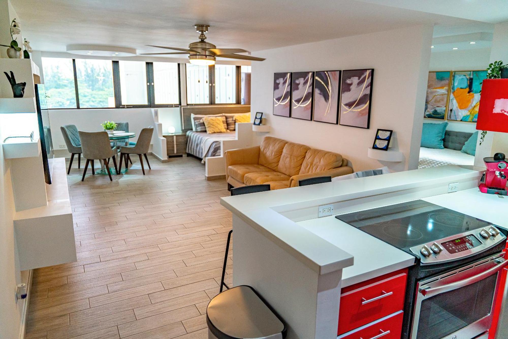 Beachfront Bliss At Isla Apartment *