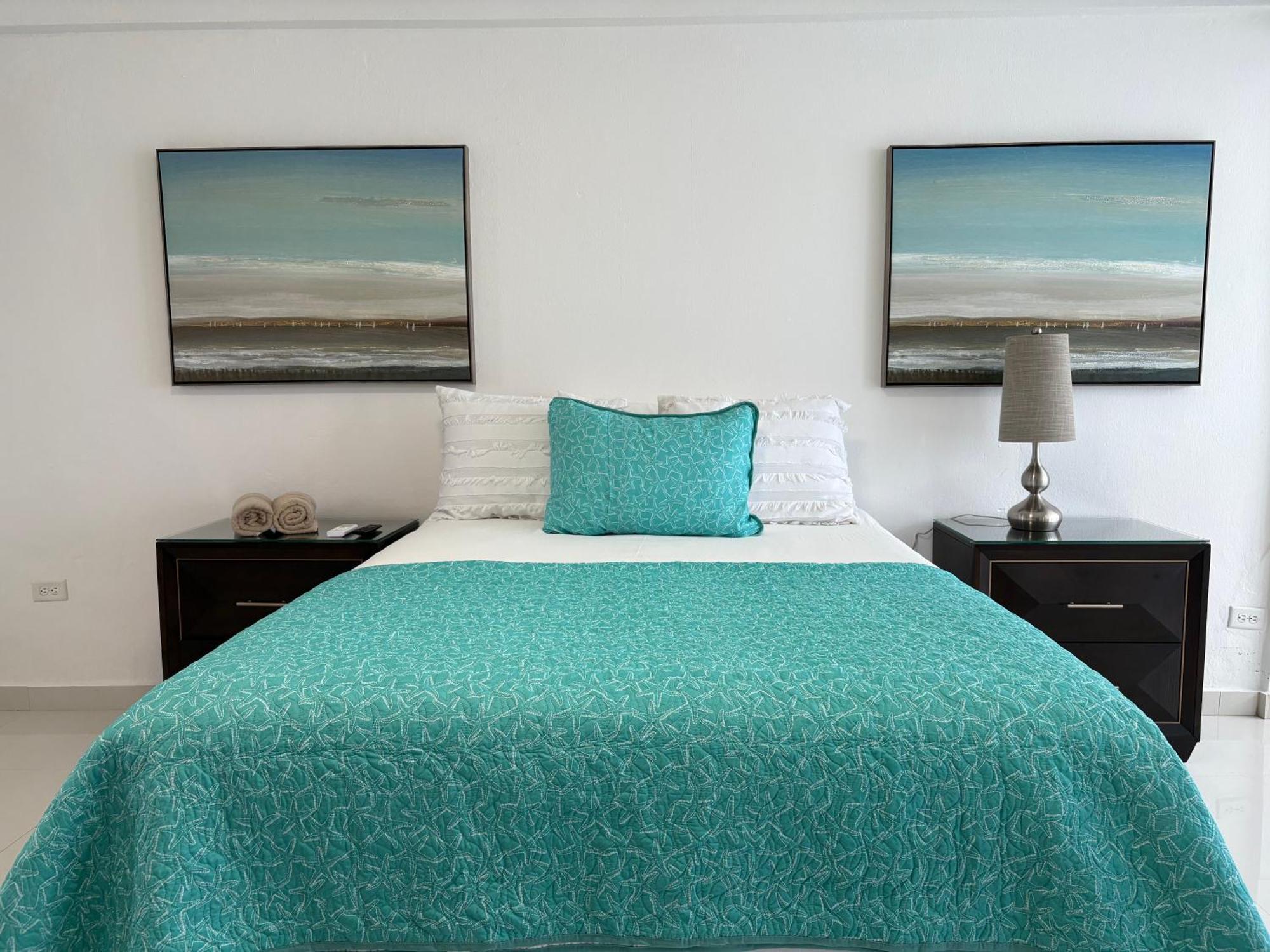 Centric Isla Apartment