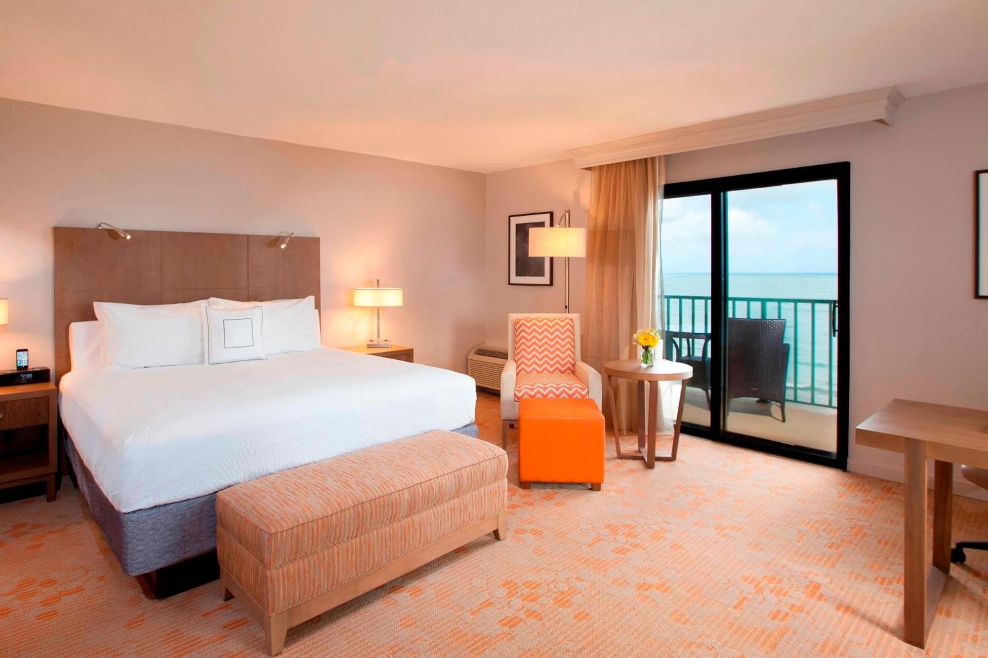 Courtyard By Marriott Isla 4*